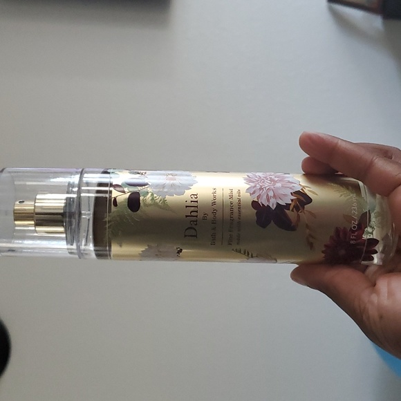 BBW MIDNIGHT Dahlia Mist 8fll oz - Picture 2 of 2